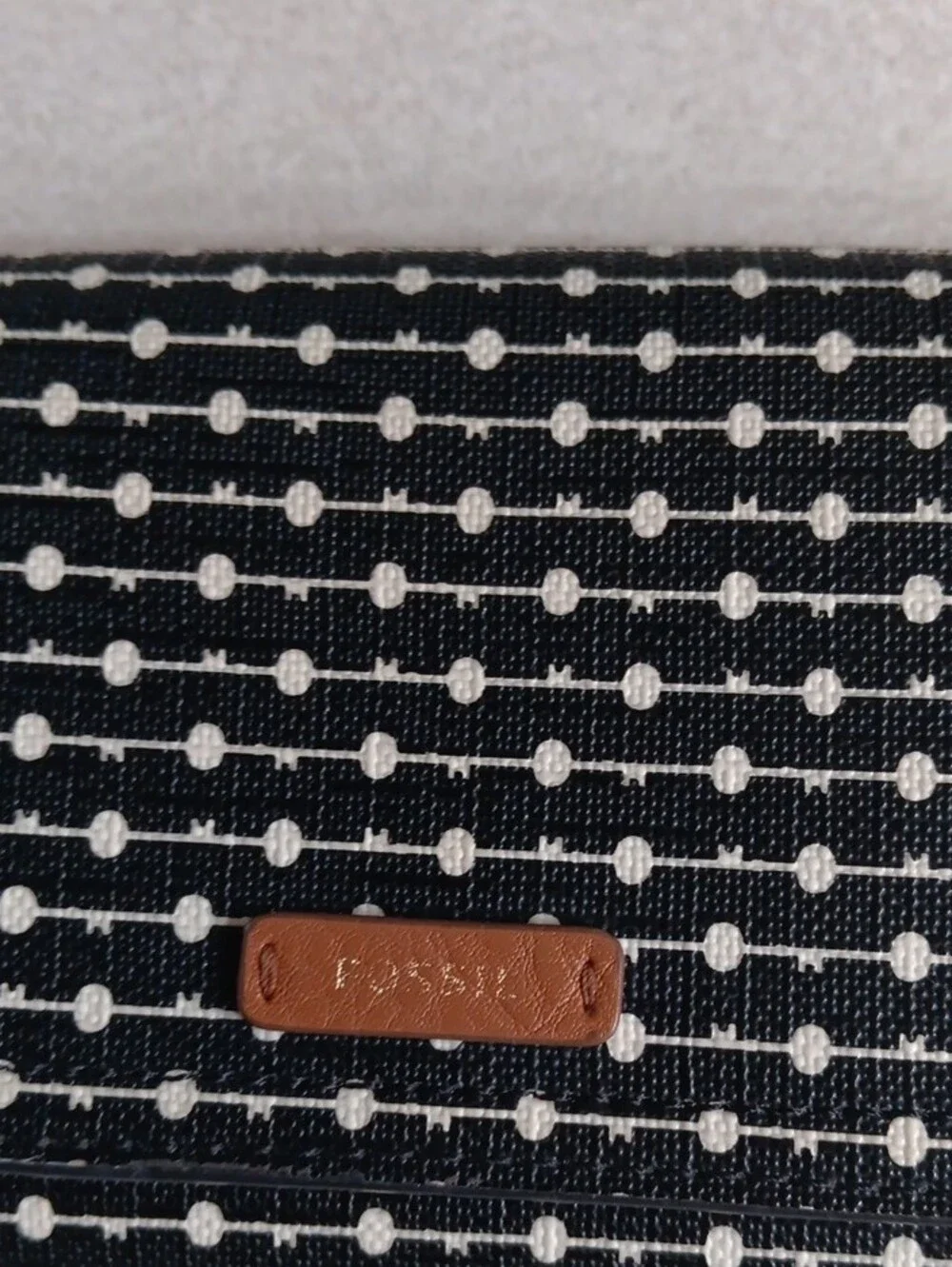 Fossil Black & White Dot-Stripe Continental Wallet